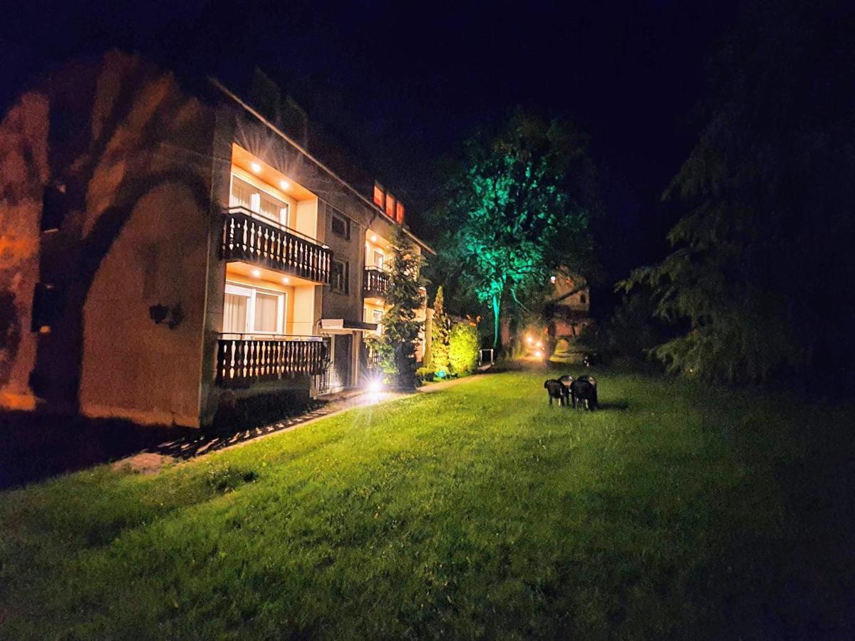 Gasthof Zum Goldenen Hirschen Hotel Geroldsgrun Екстериор снимка